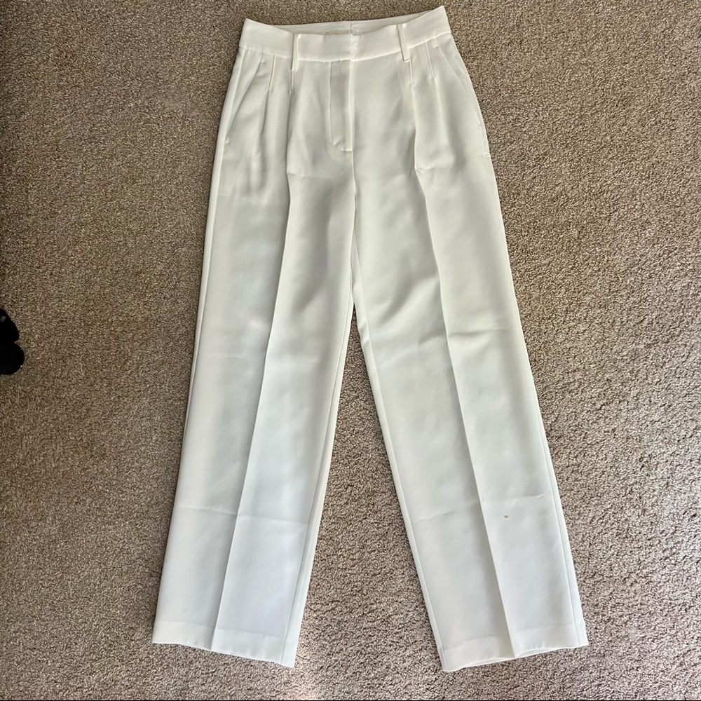 NWOT Aritzia Wilfred Effortless Pants (Short)